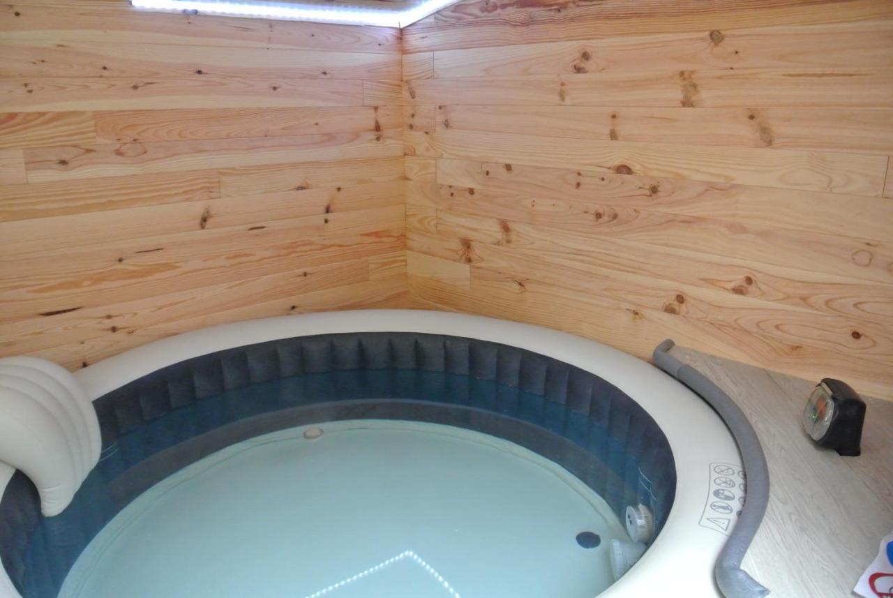 Gite Du Serre De Boudre Climatise, Spa Permanent Buisson Экстерьер фото