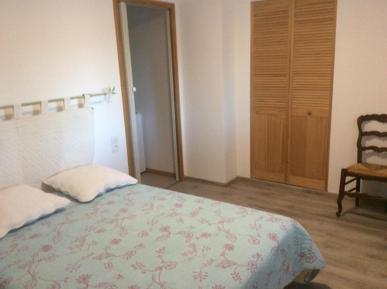 Gite Du Serre De Boudre Climatise, Spa Permanent Buisson Экстерьер фото