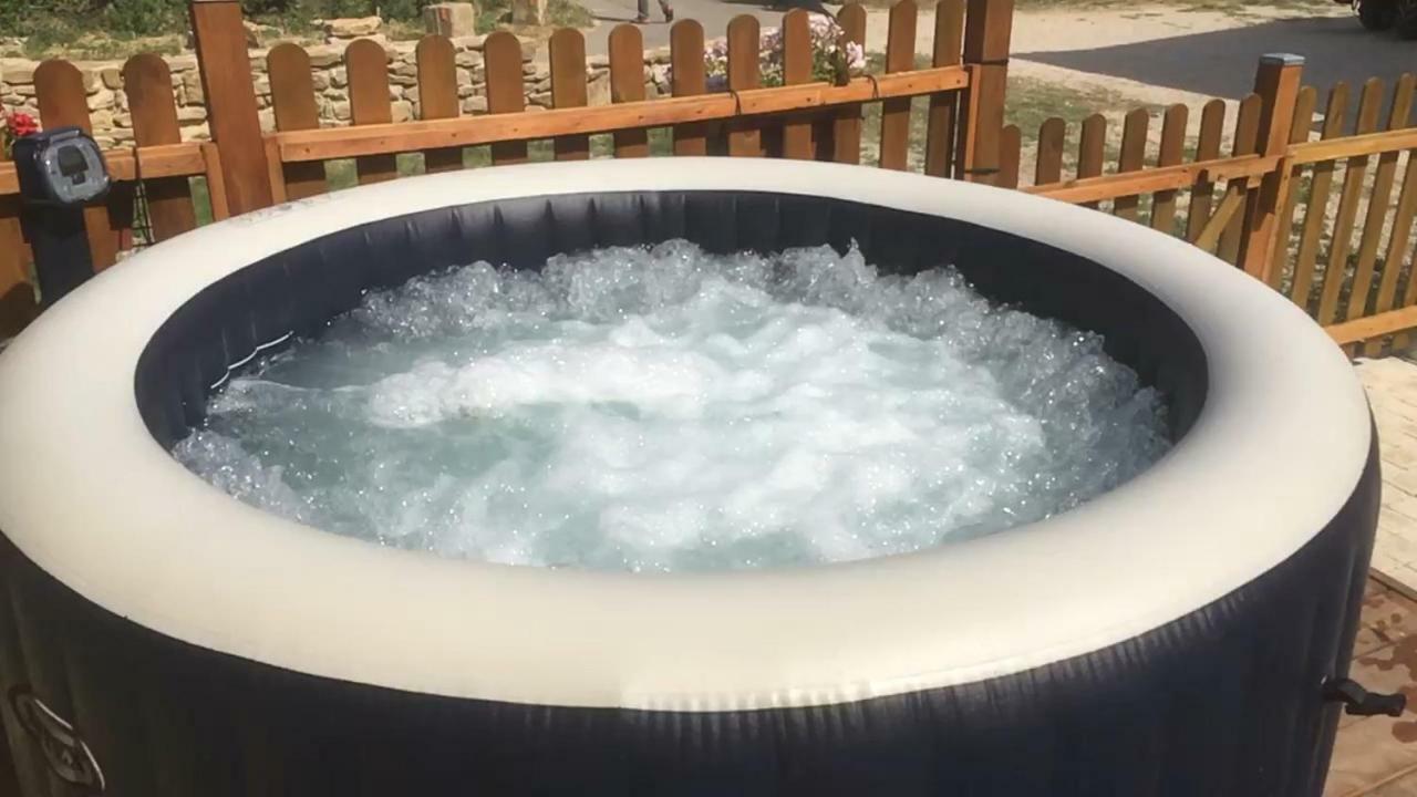 Gite Du Serre De Boudre Climatise, Spa Permanent Buisson Экстерьер фото